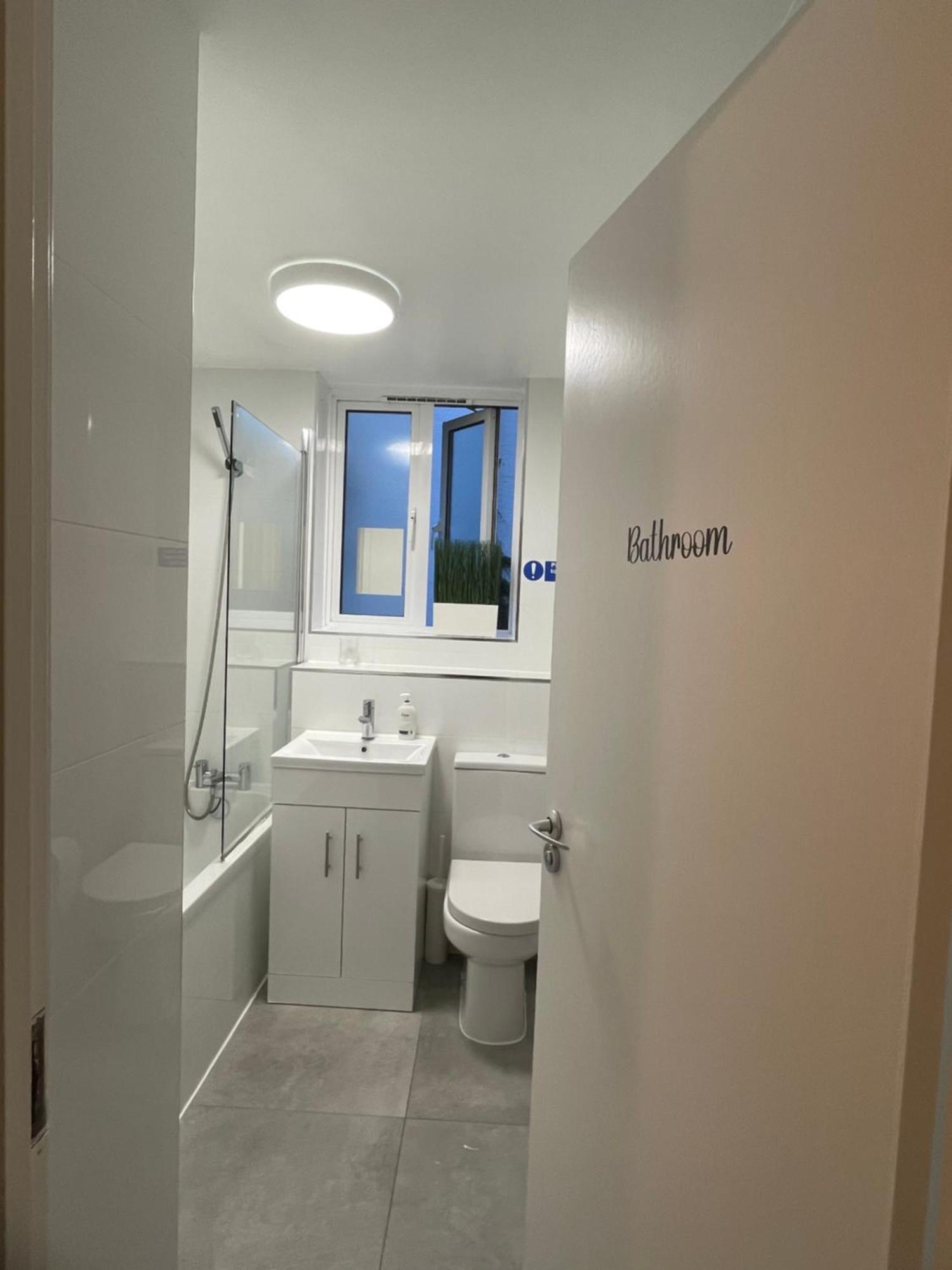 Lovely Triple And Quadruple Rooms In Euston & Square In Central London Ngoại thất bức ảnh