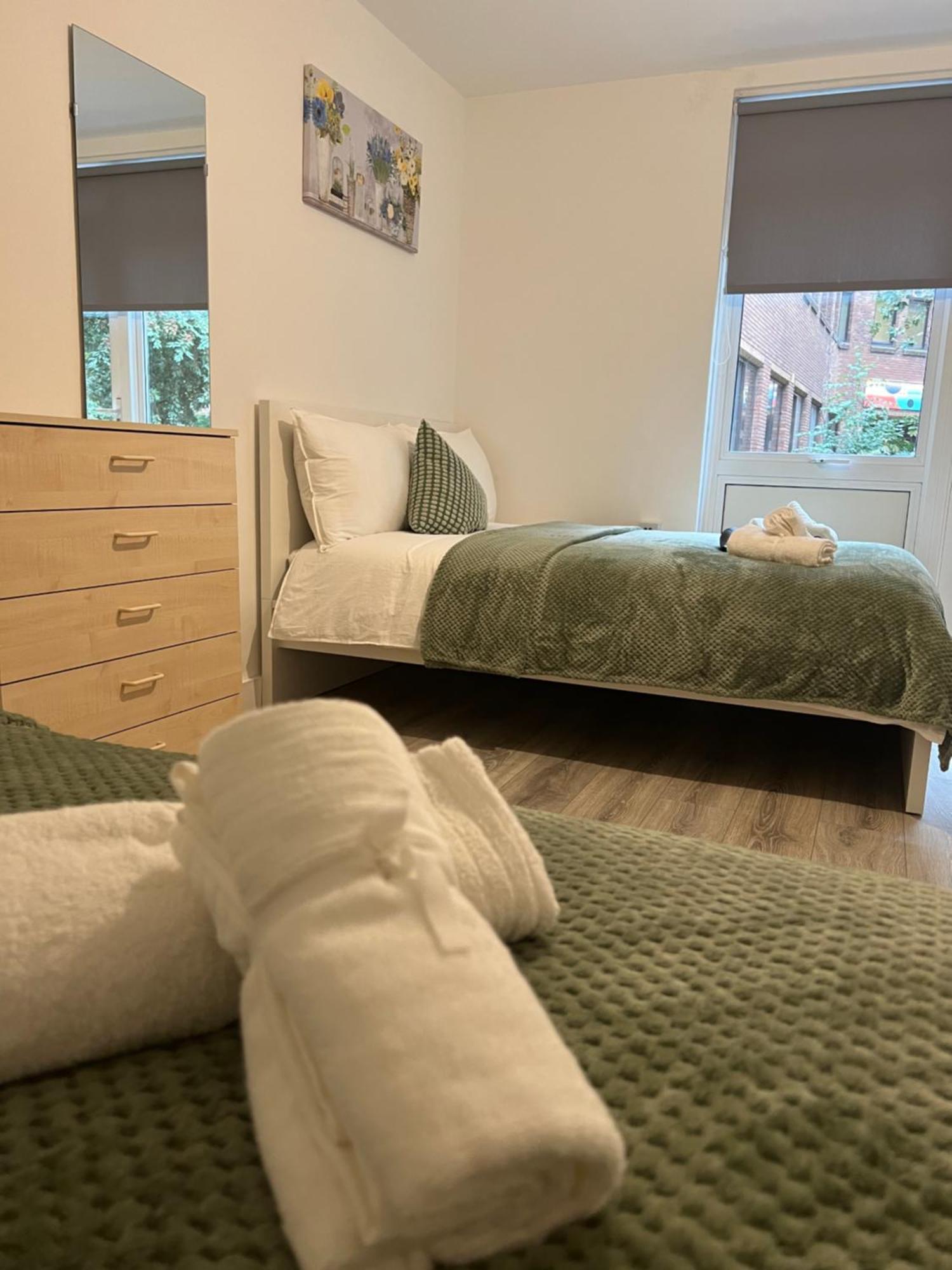 Lovely Triple And Quadruple Rooms In Euston & Square In Central London Ngoại thất bức ảnh