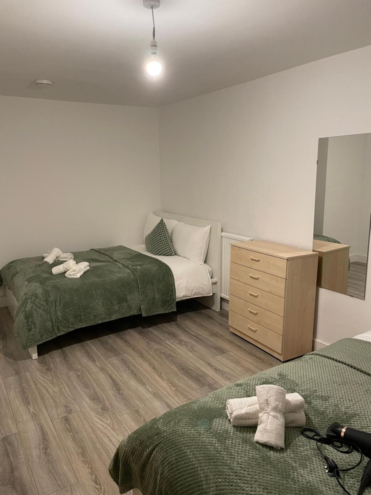 Lovely Triple And Quadruple Rooms In Euston & Square In Central London Ngoại thất bức ảnh